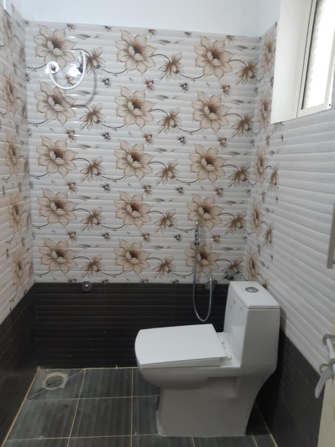 ホテル Cnr Residency Madanapalle エクステリア 写真